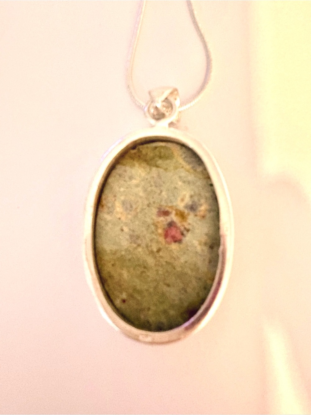 Beautiful, handcrafted, 2 inch Ruby Zoisite pendant on a silver chain. - Picture 5 of 5